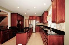 Gas Cooktop, Built-in Oven and Microwave. Stainless Refrigerator and lots of cabinets!