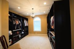 Awesome!!! 15 x 13 with a total organization system.
