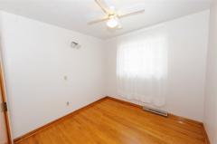 BR4 Also sunlit during day with ceiling fan and hardwood floor.