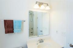 Adjoining master bath.